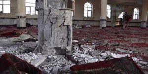 مقتل ثلاثة اشخاص واصابة 15 اخرين في تفجير مسجد شرقي أفغانستان