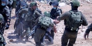 قوات الاحتلال الإسرائيلي تعتقل ثلاثة فلسطينيين