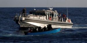 حرس الحدود البحري التونسي ينتشل جثثًا لمهاجرين وينقذ العشرات