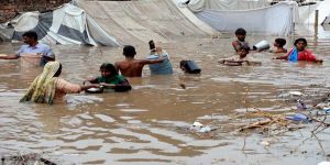 إرتفاع ضحايا الأمطار والفيضانات في باكستان إلى 77 قتيلاً