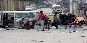 الرئيس الصومالي يأمرُ الأجهزةَ الأمنيةَ بزيادة اليقظة الأمنية والتصدي للأعمال الإرهابية الوحشية