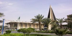 الجامعة العربية وجامعة نايف للعلوم الأمنية تنظّمان حلقة علمية حول قضايا الإرهاب في وسائل الإعلام