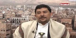 صحفي حوثي يكشف فساد جماعته