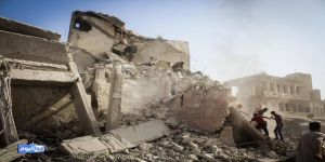 مجزرة جراء سقوط طائرة حربية فوق سوق شعبي بإدلب