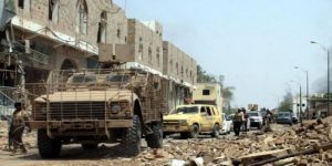 فرار عشرات الحوثيين بأبين وتقدم للمقاومة بتعز