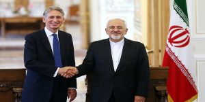 وزير الخارجية البريطاني: يجب التعامل بحذر مع إيران