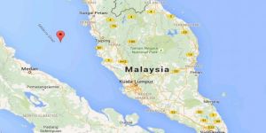 غرق زورق على متنه 100 شخص قبالة ماليزيا