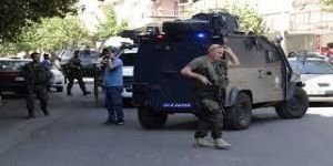 مقتل 12 شرطيًا تركيًا إثر هجوم على حافلة في محافظة اغدير