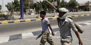 الحوثيون يطلقون سجناء ومجرمين محكومًا عليهم بالإعدام لترويع الأهالي