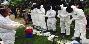 غينيا تعلن رسمياً اليوم انتهاء وباء إيبولا