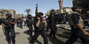 مصر: مقتل محكوم عليه بالإعدام وإصابة ثلاثة في انفجار