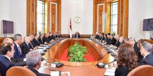 مصر: إجراء تعديل في حكومة شريف إسماعيل يشمل عشرة وزارات
