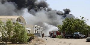 طيران التحالف والمدفعية السعودية تقصف الحوثيين