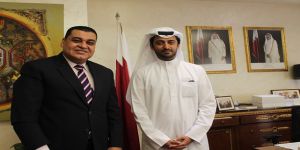 سفير قطر لدى الأردن الشيخ بندر العطية يستقبل الزميل بسام العريان ويطلع على البروفة المبدأية لكتاب "أنشطة وفعاليات السفارة "