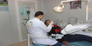 156  شقيق سوري تعاملت معهم عيادة طب الاسنان هذا الأسبوع في العيادات التخصصية السعودية في مخيم الزعتري