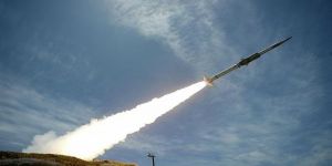 خبراء: صاروخ الحوثيين تجاه مكة إيراني الصنع.. ومحاولة إيرانية لإرباك المشهد السياسي بالمنطقة