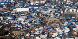 قرار أوربي بإعادة لاجئيين ومهاجرين الى اليونان