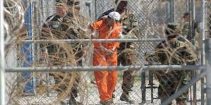 إدارة أوباما ستنقل 4 سجناء بجوانتانامو للمملكة خلال ساعات رغم اعتراض ترامب