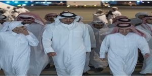 سمو أمير قطر يستقبل المواطنين القطريين المختطفين في العراق لدى عودتهم الوطن " بالفيديو والصور "