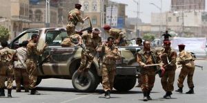 الجيش اليمني يسيطر على جامع القصر الجمهوري في مدينة تعز