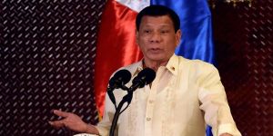 رئيس الفلبين رافضاً دعوة ترامب : لن أزور أمريكا أبداً