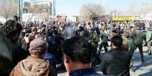 الاستخبارات الأمريكية: الاحتجاجات الإيرانية أحدثها الشعب وستستمر