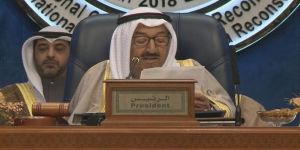 أمير الكويت يعلن تخصيص ملياري دولار لإعادة إعمار العراق