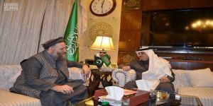 السفير السعودي لدى باكستان يلتقي وزير الشؤون الدينية الباكستاني
