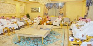أمير منطقة مكة المكرمة بالنيابة يقدم تعازيه لذوي رئيس محكمة الاستئناف الإدارية