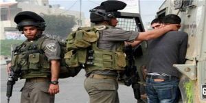 الاحتلال يعتقل فلسطينيًا من محافظة الخليل