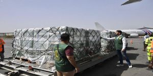 وصول طائرة إغاثية سعودية تحمل مساعدات غذائية وإيوائية لجمهورية جيبوتي