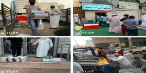 مركز حي النزهة بمكة يواصل مبادراتة الخيرية بتوزيع الافطار يوم عرفة