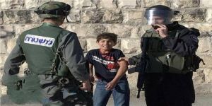 قوات الاحتلال تعتقل فلسطينيين من طولكرم