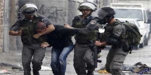 قوات الاحتلال تعتقل فلسطينيين من طولكرم