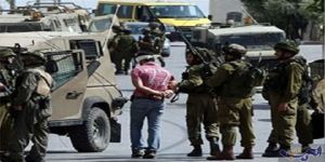 قوات الاحتلال تعتقل 4 فلسطينيين من محافظة الخليل