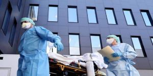 الإمارات تسجل 1,075 إصابة جديدة بكورونا ليرتفع أعداد المصابين إلى 104,004 إصابة