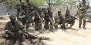 مقتل 13 جنديًا في اشتباكات بين الجيش الصومالي وحركة الشباب المسلحة