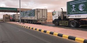 عبور 145 شاحنة إغاثية مقدمة من مركز الملك سلمان للإغاثة منفذ الوديعة متوجهة لعدة محافظات في اليمن