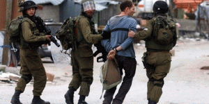 قوات الاحتلال تواصل مداهمة منازل ومخيمات أهالي الخليل واعتقال الفلسطينيين
