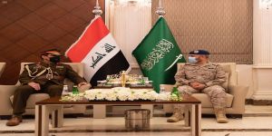 رئيس هيئة الأركان العامة يجتمع برئيس أركان الجيش العراقي
