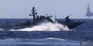 بزورق حربي قوات الاحتلال البحرية تنتهك سيادة المياه الإقليمية اللبنانية