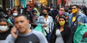 بريطانيا تحذّر من أسابيع صعبة قادمة بسبب إرتفاع إصابات فيروس كورونا بين مواطنوها